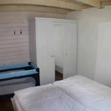 Ferienhaeuser Seestrasse Apartamento Loddin